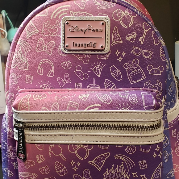 Disney favorites loungefly backpack - Picture 2 of 4